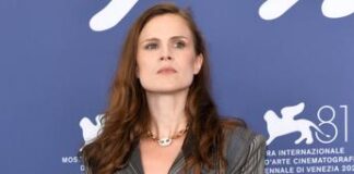 Venezia 81, Rosellini: “Alle donne dico di mettere meno la testa a posto”