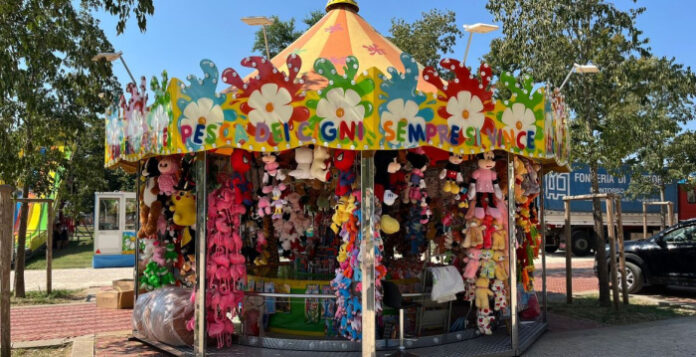 festa dei oto tutto pronto per la festa dei oto con le giostre in campo marzo