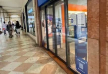 Contributi ai commercianti per danni dovuti a furti, prorogato il bando al 30 settembre negozi aperti tutto l'anno: proposta di legge di Silvio Giovine per chiudere almeno per 6 festività