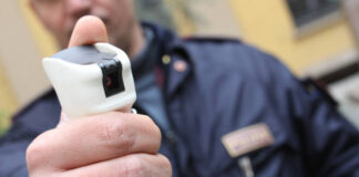Spray al peperoncino per “calmare” un ubriaco a Vicenza: 30enne italiano denunciato per resistenza a Pubblico ufficiale polizia spray al peperoncino vicenza