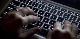 Allarme dark web: come e quanto costano le droghe, le sim illegali e i dati rubati