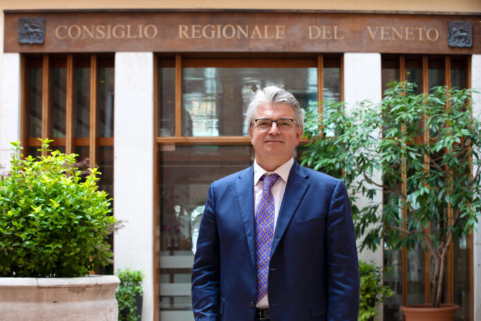 Andrea Zanoni, consigliere regionale Europa verde Andrea Zanoni Trump Junior