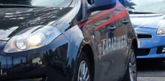 Cagliari, accoltella il padre alla schiena con un machete: 17enne in carcere