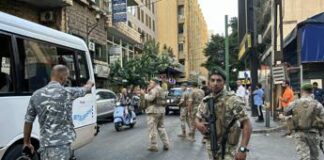 Esplosioni cercapersone Hezbollah, microcariche dietro lo scoppio: l’ipotesi dell’esperto