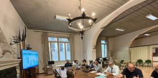 A Vicenza piove ancora, ma dovrebbe smettere nel tardo pomeriggio: per il momento è confermato il concerto di Fiorella Mannoia Il coc riunito per fare il punto sulla situazione maltempo a Vicenza