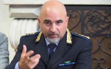 Arzignano: Massimo Parolin presenta i suoi libri “Quella strada per il lago” e “Demoni a Vicenza” Massimo Parolin comandante Polizia Locale Vicenza