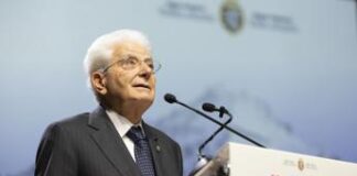 Mattarella: “Non si è stranieri in casa propria quale sia cultura, lingua, religione'”