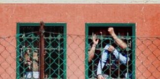 Milano, evasi due fratelli dal carcere Beccaria: “Organizzarono la rivolta di fine agosto”