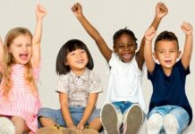 Referendum cittadinanza, superate le 500.000 firme. E Forza Italia accelera su ius scholae