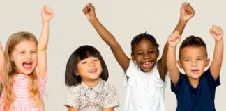 Referendum cittadinanza, superate le 500.000 firme. E Forza Italia accelera su ius scholae