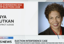 I problemi legali di Trump: i giudici Chutkan e Merchan prendono strade diverse. In USA non tutti i cittadini sono uguali davanti alla legge? Tanya Chutkan, giudice federale nel processo di Donald Trump sull'insurrezione al Campidoglio a Washington D. C. del 6 gennaio 2021. Trump è accusato di avere tentato di sovvertire l'elezione del 2020.