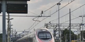Treni, circolazione rallentata su Roma: ritardi fino a un’ora per l’Alta velocità