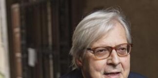 Trinità dei Monti, Sgarbi: “Francia vuole scalinata? A noi quadri Louvre”