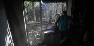 Ucraina, Putin: “Russia raggiungerà tutti i suoi obiettivi”. Kiev sotto attacco nella notte