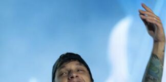 Ultimo si prepara a diventare papà: “Ciao Italia per un po’”