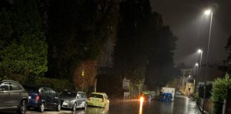 Maltempo, tutte riaperte le strade dopo una notte difficile. Polizia locale e protezione civile impegnate fino a stamattina Maltempo, l'allagamento in zona stanga