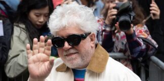 Venezia 81, oggi sfida a due tra il film italiano ‘Vermiglio’ e il nuovo di Almodóvar Leone d'Oro