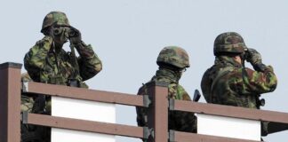 Nordcorea, nuovo lancio di palloncini con spazzatura verso il Sud palloncini nordcorea