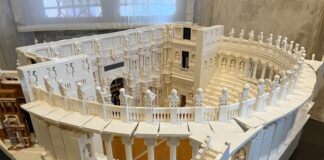 Un Olimpico di Lego: all’anti odeo in mostra il modellino del Teatro realizzato con 110mila mattoncini Teatro Olimpico di Lego a Vicenza