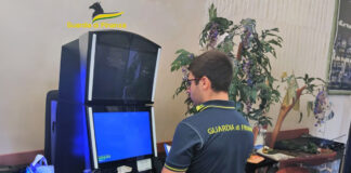 Totem per il gioco illegale sequestrati dalla Guardia di Finanza di Treviso totem treviso gdf