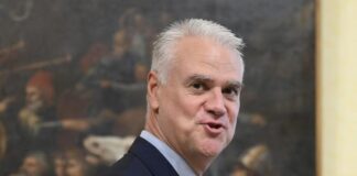 Pensione per statali a 70 anni, la proposta di Zangrillo pensione statali