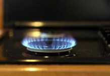 Attacco all’Iran, cosa succede alle bollette del gas degli italiani: come tutelarsi