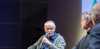 Buchmesse, tripudio di pubblico per Erri De Luca al Padiglione Italia