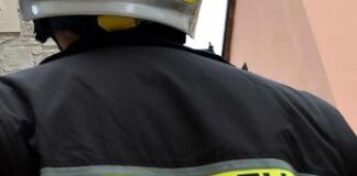 Crolla palazzina a Sessa Aurunca, 4 estratti vivi: si cercano dispersi