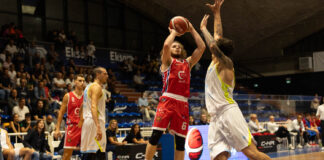 Basket B maschile: Civitus Vicenza cade a Ragusa 67-62, domenica sfida casalinga per tornare a vincere contro Monferrato Cucchiaro (Civitus Vicenza) a Ragusa