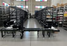 Farmacia Soccavo: un impegno continuo per la cura e il benessere dei clienti Farmacia Soccavo, un'area di magazzino