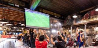 Honor Ricopre un Bar di Pluriball a Barcellona