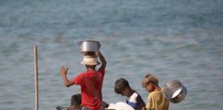 Israele, raid su Gaza: 5 bimbi uccisi mentre giocavano. Drone di Hezbollah fa 40 feriti a Binyamina