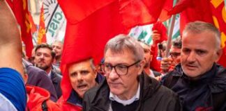 Landini in piazza con lavoratori automotive: “Grave crisi settore, inascoltati dal governo”
