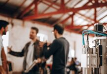 Lavoro,  allarme Eurostat: Calabria e Campania le regioni con meno occupati in UE. Bolzano, Emilia Romagna e Veneto al top per occupati Lavoro Eurostat