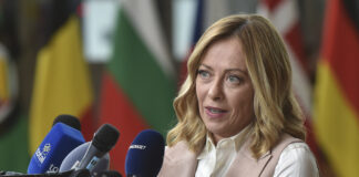 Meloni spinge contro l’immigrazione al Consiglio europeo, a cui Zelensky chiede velocità per gli aiuti in Ucraina Giorgia Meloni