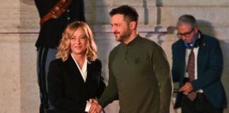Meloni incontra Zelensky: “Italia con Ucraina fino a quando sarà necessario”