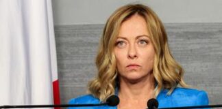 Migranti, Meloni posta mail giudice: premier “più pericolosa di Berlusconi”