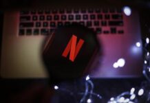 Netflix aumenta ancora i prezzi: gli abbonamenti ora costano fino a 20 euro al mese