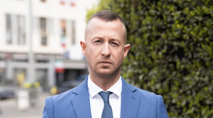 Sicurezza a Vicenza, Naclerio (FdI): “Invece di piangere per i pochi arrivi in Questura, bisognerebbe far lavorare meglio la Polizia Locale” centro storico vicenza baby gang zona rossa polizia locale