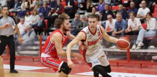 Basket B maschile, terza sconfitta consecutiva per la Civitus Vicenza: Legnano domina nel finale e infligge un pesante +19 (82-63) Oboe in azione Legnano vs Civitus Vicenza