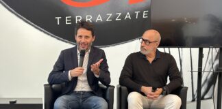Teatro comunale di Vicenza, infiltrazioni da eliminare priorità di Spiller e Trivellato, servono fondi per accesso disabili e park sotterraneo Foyer del Teatro comunale di Vicenza, l'assessore Cristiano Spiller e il presidente Luca Trivellato in conferenza stampa