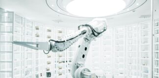 Robotica industriale: è boom mondiale Robotica industriale (Foto di ZHENYU LUO su Unsplash)