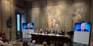 Sanità, ricerca Assosalute: italiani soddisfatti di farmacie e medici famiglia