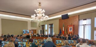 Maltempo, grido d’allarme dei sindaci della provincia di Vicenza: ruolo fondamentale volontari Protezione Civile Settimana Nazionale della Protezione Civile, riunione dei sindaci di Vicenza in consiglio provinciale organizzato da prefetto Caccamo