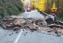 Torrebelvicino, Sp 46 chiusa per caduta massi in località Asse Sp 46 torrebelvicino chiusa caduta massi