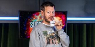 ‘Stasera c’è Cattelan’ diventa un podcast: ecco ‘Supernova’