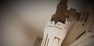 Termosifoni accesi e stangata gas: le stime sui costi, i consigli per risparmiare