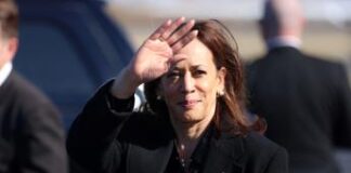 “Trump fascista, invoca Hitler”, l’attacco di Harris