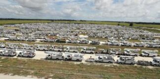 Uragano Milton, madre di sei figli non ha i soldi per scappare: “Resto qui”