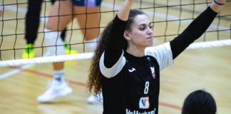 Serie B1 femminile, al debutto interno a Cavazzale Volksbank Vicenza Volley cede nel derby 2-3 con Banca Annia Aduna Padova Volksbank Vicenza Volley vs Banca Aunia Padova, una fase di gioco positiva (foto Daniele Marangoni)